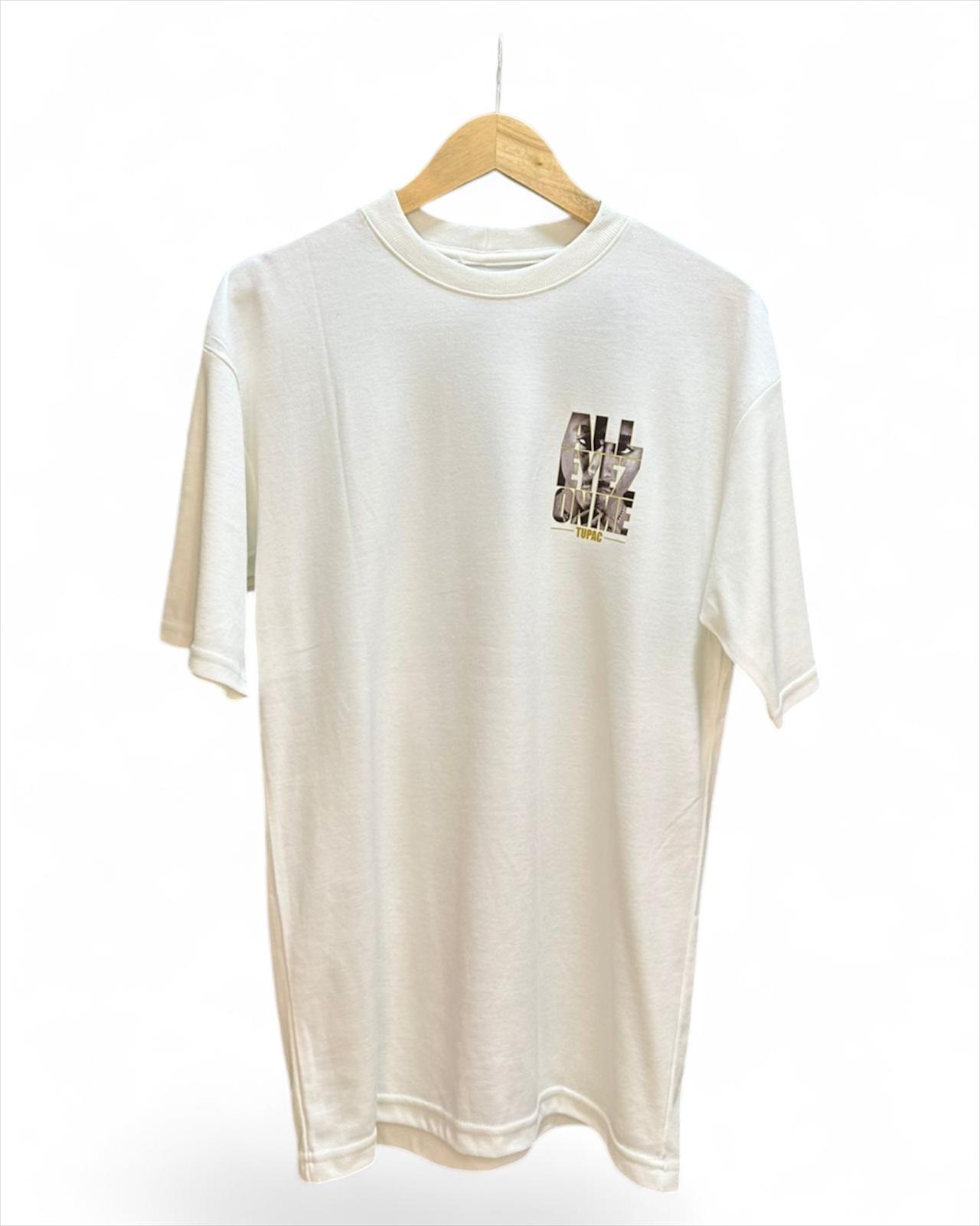 Remera Oversized Masculina - All eyes on me ES