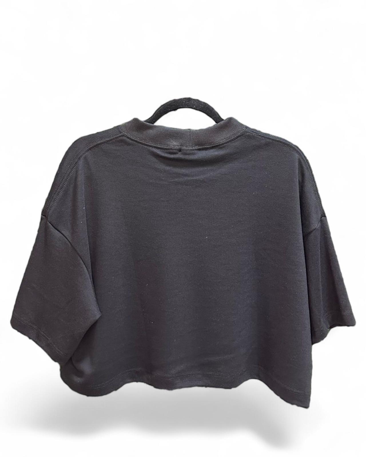 Cropped Oversized Premium - ADD Black and White ES